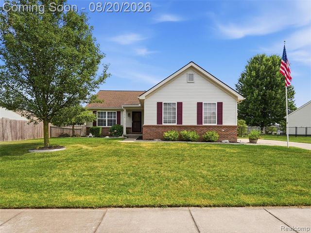 35898 Covington Lane, New Baltimore, MI 48047