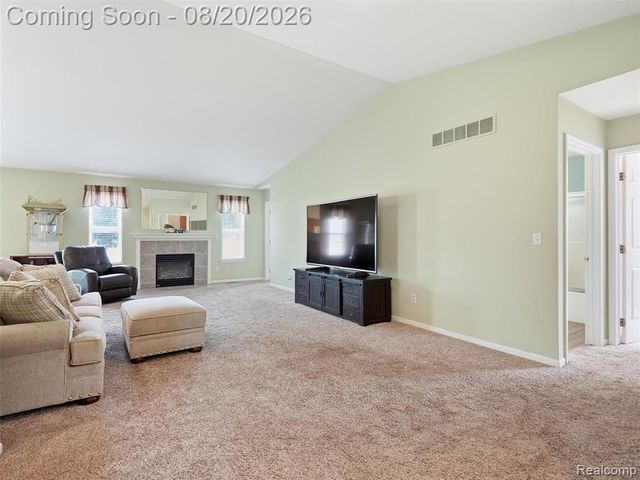35898 Covington Lane, New Baltimore, MI 48047
