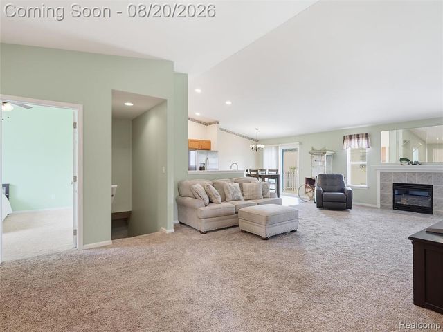 35898 Covington Lane, New Baltimore, MI 48047
