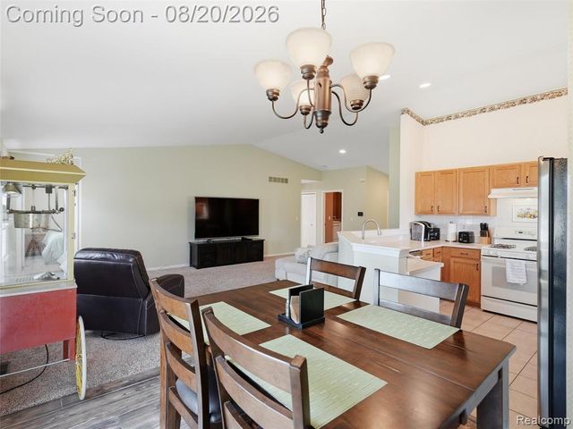 35898 Covington Lane, New Baltimore, MI 48047