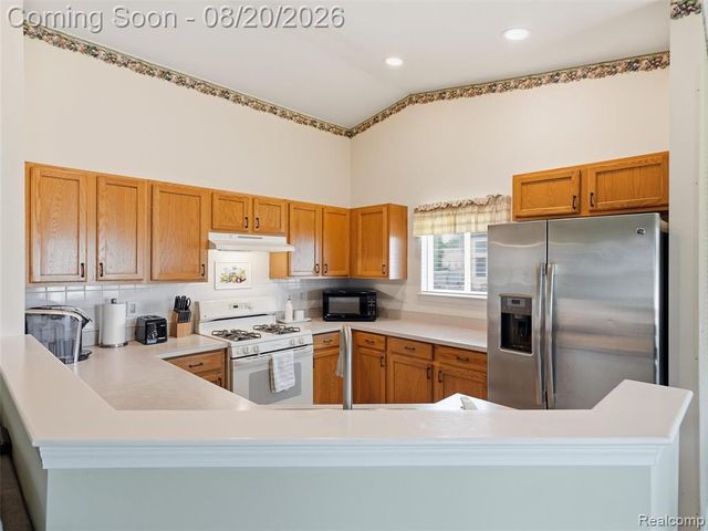 35898 Covington Lane, New Baltimore, MI 48047