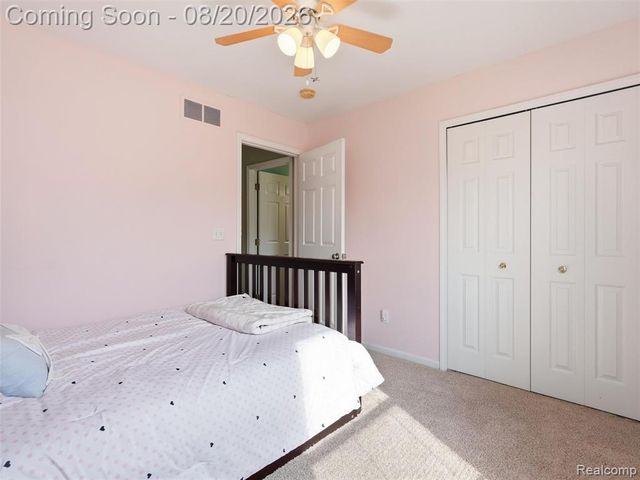 35898 Covington Lane, New Baltimore, MI 48047