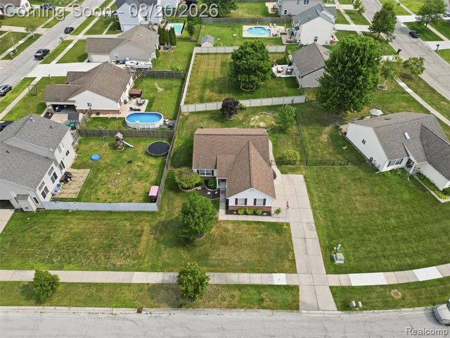 35898 Covington Lane, New Baltimore, MI 48047