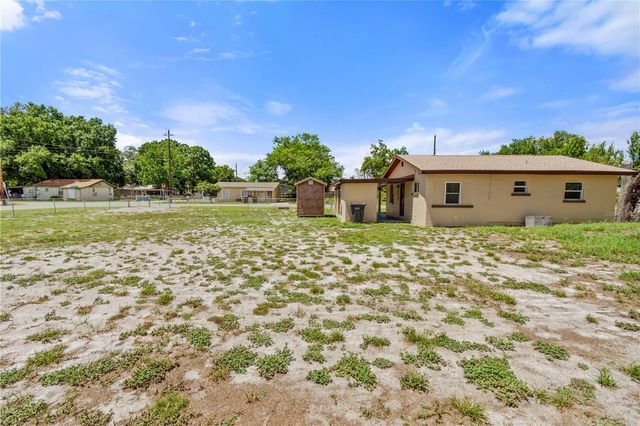 404 ARMOUR AVENUE, Auburndale, FL 33823