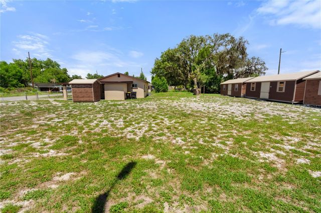 404 ARMOUR AVENUE, Auburndale, FL 33823