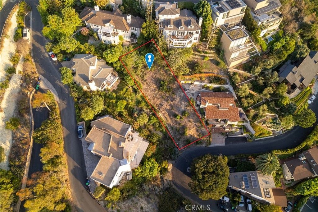 2058 Crestview Drive, Laguna Beach, CA 92651 — exterior