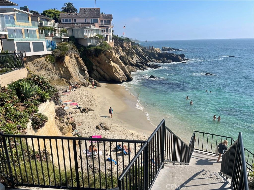2058 Crestview Drive, Laguna Beach, CA 92651 — photo 2