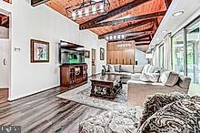 3604 BARBERRY CT, Baltimore, MD 21208