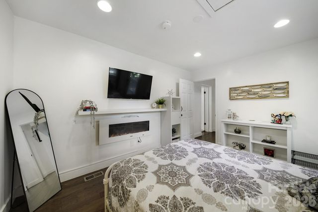 6418 Teague Lane, Charlotte, NC 28215