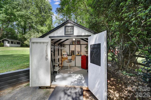 6418 Teague Lane, Charlotte, NC 28215