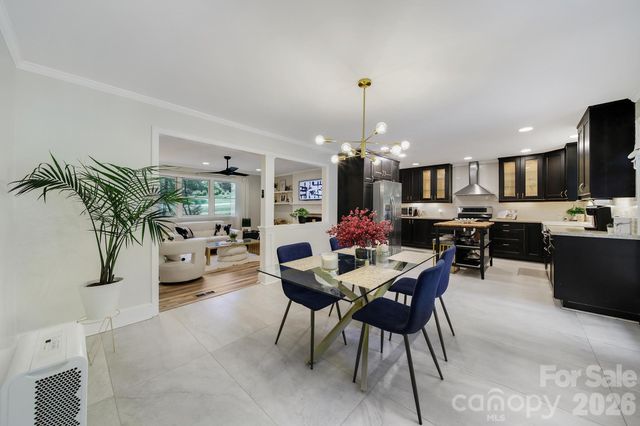 6418 Teague Lane, Charlotte, NC 28215