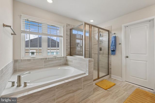 11157 APPLECROSS CT, White Plains, MD 20695