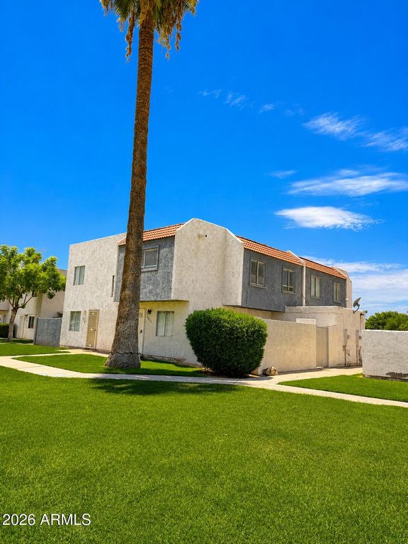 7515 N 47TH Lane, Glendale, AZ 85301 — photo 3