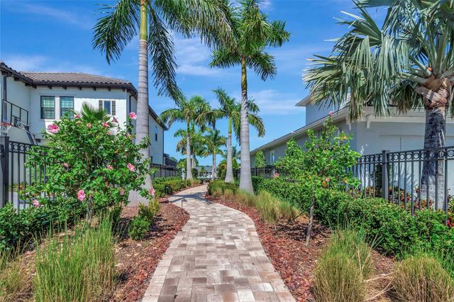 4063 ROCKY SHORES DRIVE, Tampa, FL 33634