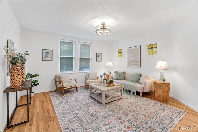 6523 Odell Street, St Louis, MO 63139