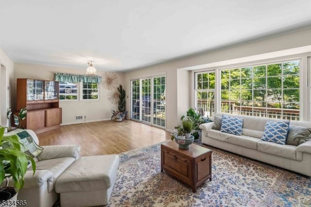 11 Powder Horn Dr, Morris Twp., NJ 07960
