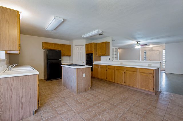 6716 Gold Dust Trail, Dallas, TX 75252