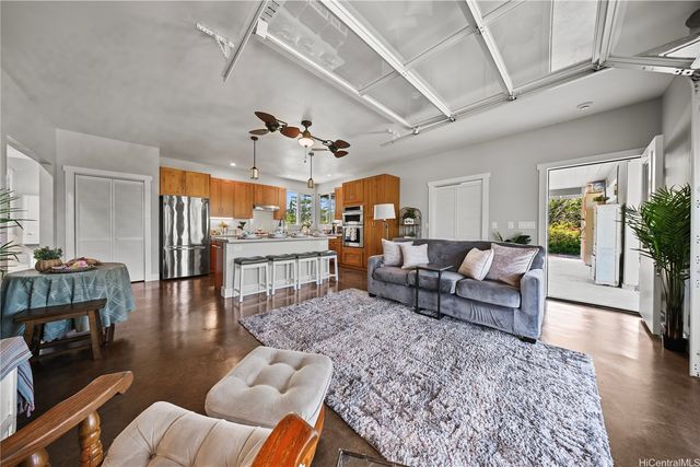 15-2000 5th Avenue, Keaau, HI 96749