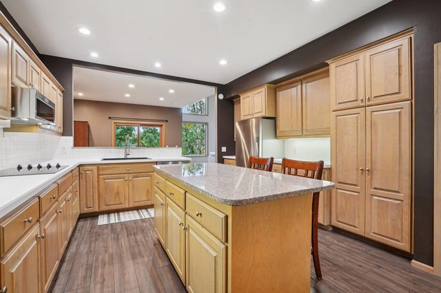 4632 Westwood Lane, Eagan, MN 55122