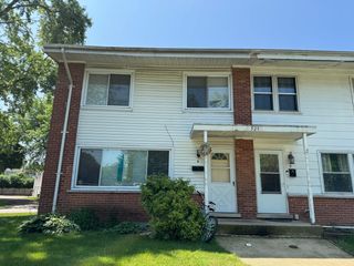 529 Sidney Avenue A, Glendale Heights, IL 60139