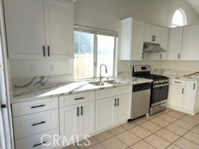 466 Granite View, Perris, CA 92571