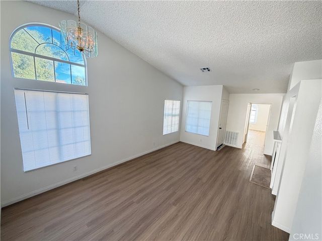 466 Granite View, Perris, CA 92571