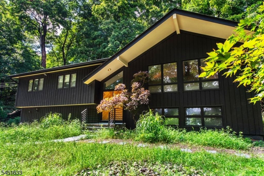 11 Foremost Mountain Rd, Montville Twp., NJ 07082 — photo 2