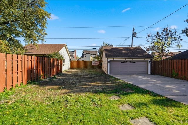 221 Irving Terrace, Tonawanda, NY 14223