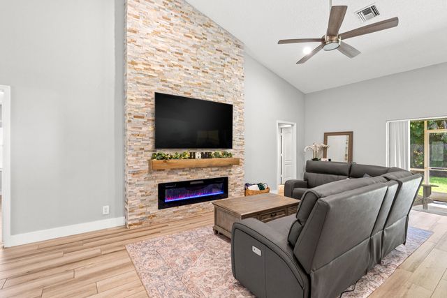 1531 NW 102ND Way, Coral Springs, FL 33071