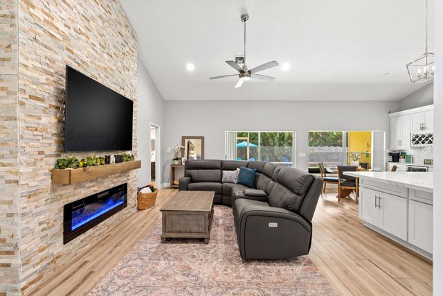 1531 NW 102ND Way, Coral Springs, FL 33071