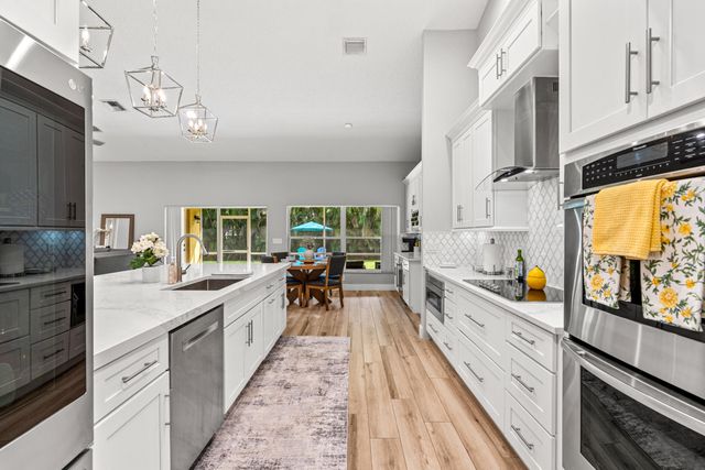 1531 NW 102ND Way, Coral Springs, FL 33071