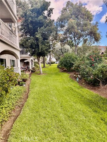 3501 Bahia Blanca 1C, Laguna Woods, CA 92637