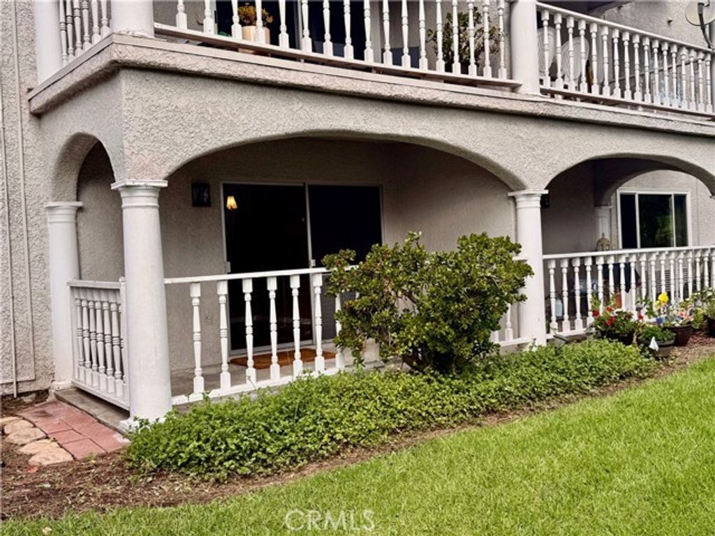 3501 Bahia Blanca 1C, Laguna Woods, CA 92637