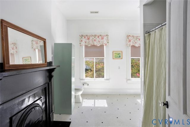 143 Marshall St, Petersburg, VA 23803