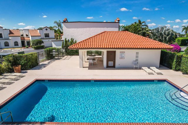 13506 Fountain View Boulevard, Wellington, FL 33414