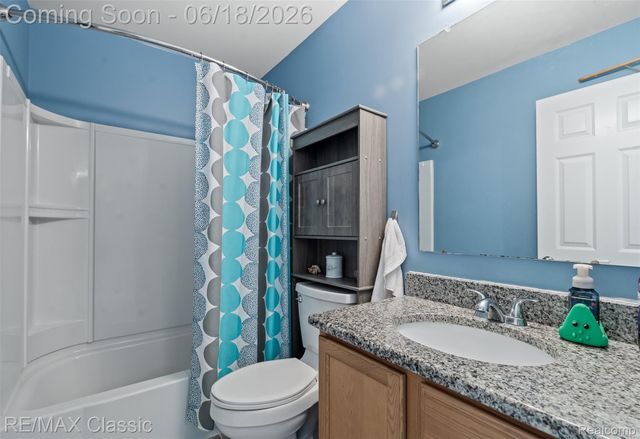 10884 Bouldercrest Drive, Green Oak Township, MI 48178