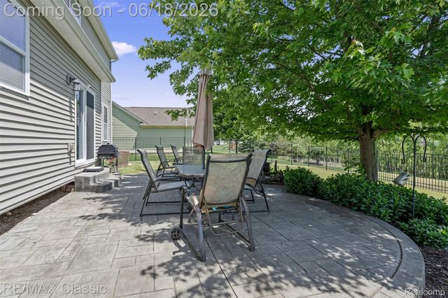 10884 Bouldercrest Drive, Green Oak Township, MI 48178