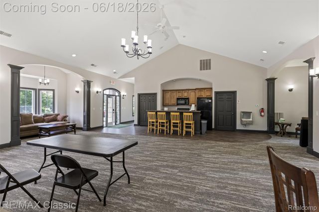 10884 Bouldercrest Drive, Green Oak Township, MI 48178