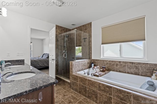 10884 Bouldercrest Drive, Green Oak Township, MI 48178