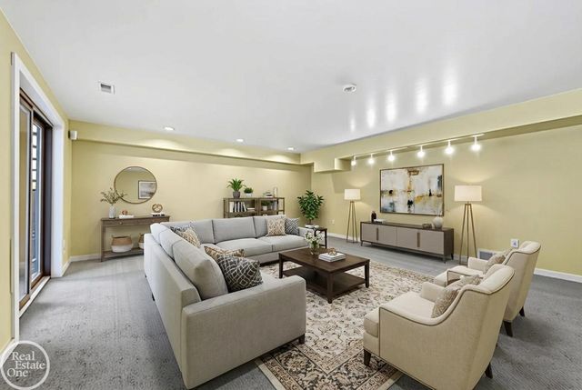 2710 Evergreen Lane, Port Huron Twp, MI 48060