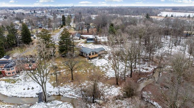 2710 Evergreen Lane, Port Huron Twp, MI 48060