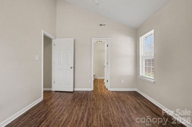 4104 Canyon Creek Lane, Charlotte, NC 28216