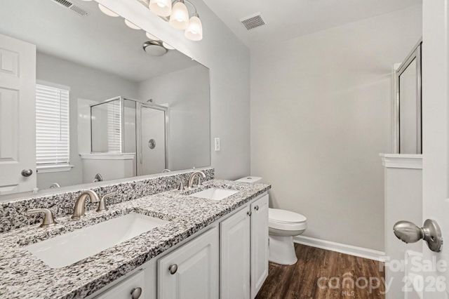 4104 Canyon Creek Lane, Charlotte, NC 28216
