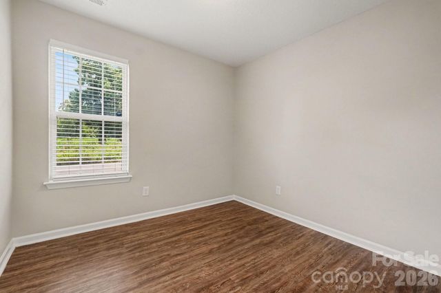 4104 Canyon Creek Lane, Charlotte, NC 28216