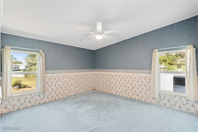 278 Riverwood RD, Naples, FL 34114