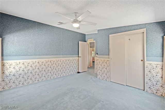 278 Riverwood RD, Naples, FL 34114