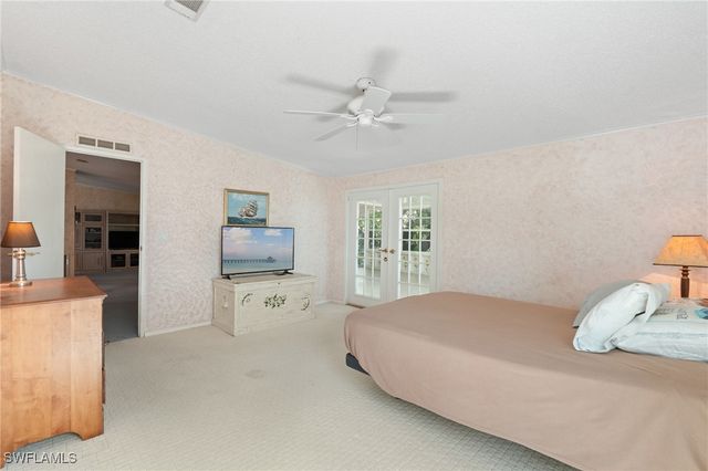 278 Riverwood RD, Naples, FL 34114