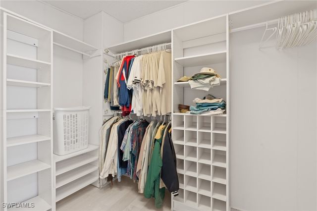 278 Riverwood RD, Naples, FL 34114