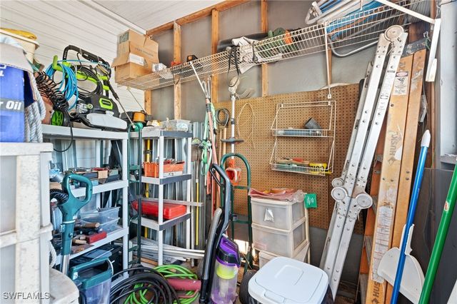 278 Riverwood RD, Naples, FL 34114