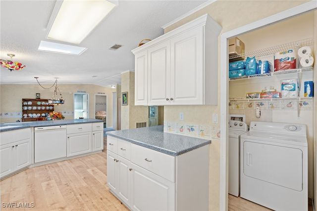 278 Riverwood RD, Naples, FL 34114